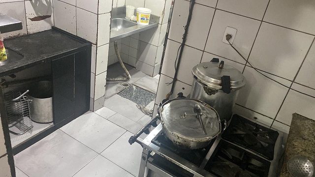 Ref; 1084 – Lanchonete Metrô Belém (Mov. R$ 70 mil ).