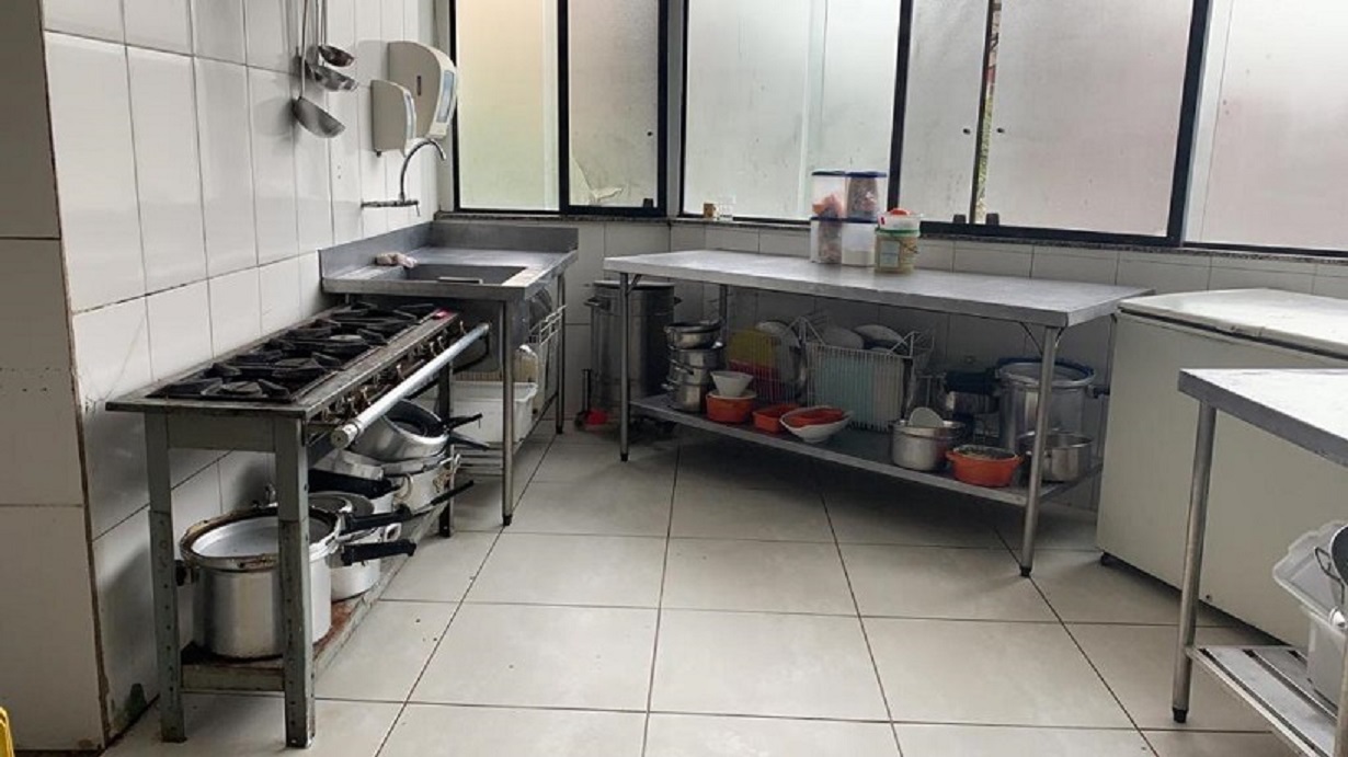 Ref:1140-Padaria -(Mov. R$ 270 mil- crescente) – Px. Metrô Pça. Árvore.