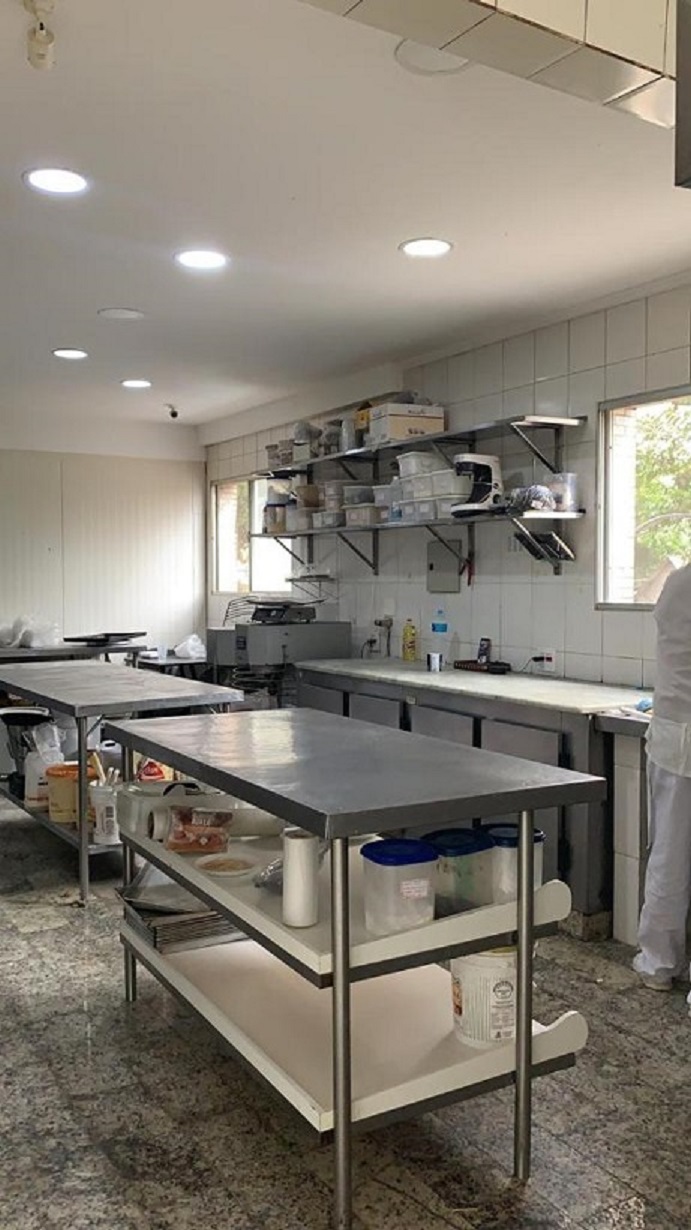 Ref:1140-Padaria -(Mov. R$ 270 mil- crescente) – Px. Metrô Pça. Árvore.